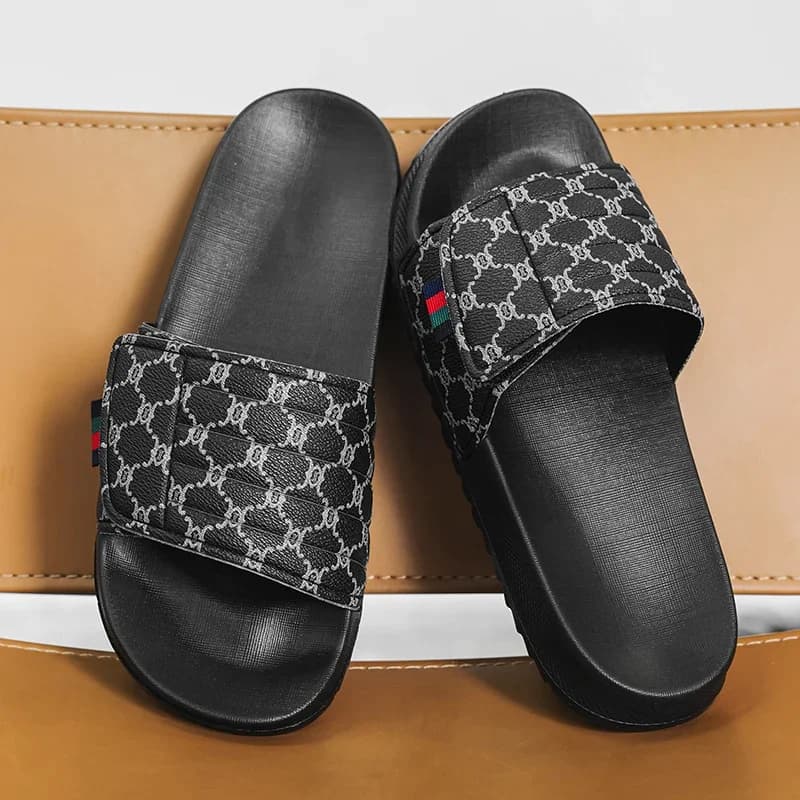 Men Sandals Quality Slippers Male Leisure Beach Holiday Outdoor Slippers Male Retro Anti Slip Casual Sandals Men Flip Flops