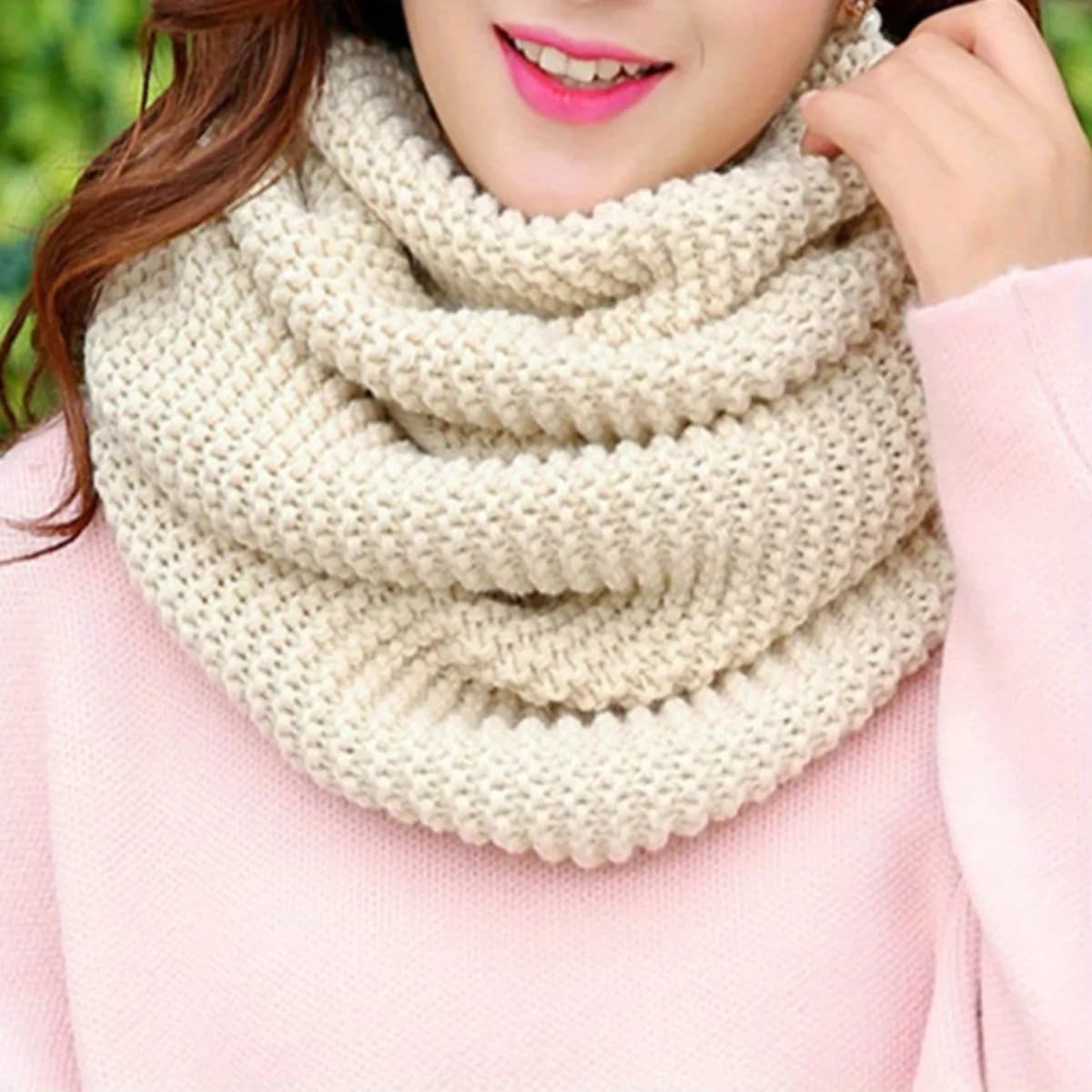 Women's Elegant Scarf - Breathable Thick Warm Infinite Loop Scarf for Casual Weekend Outings, Hand Washable, Winter Accessories
