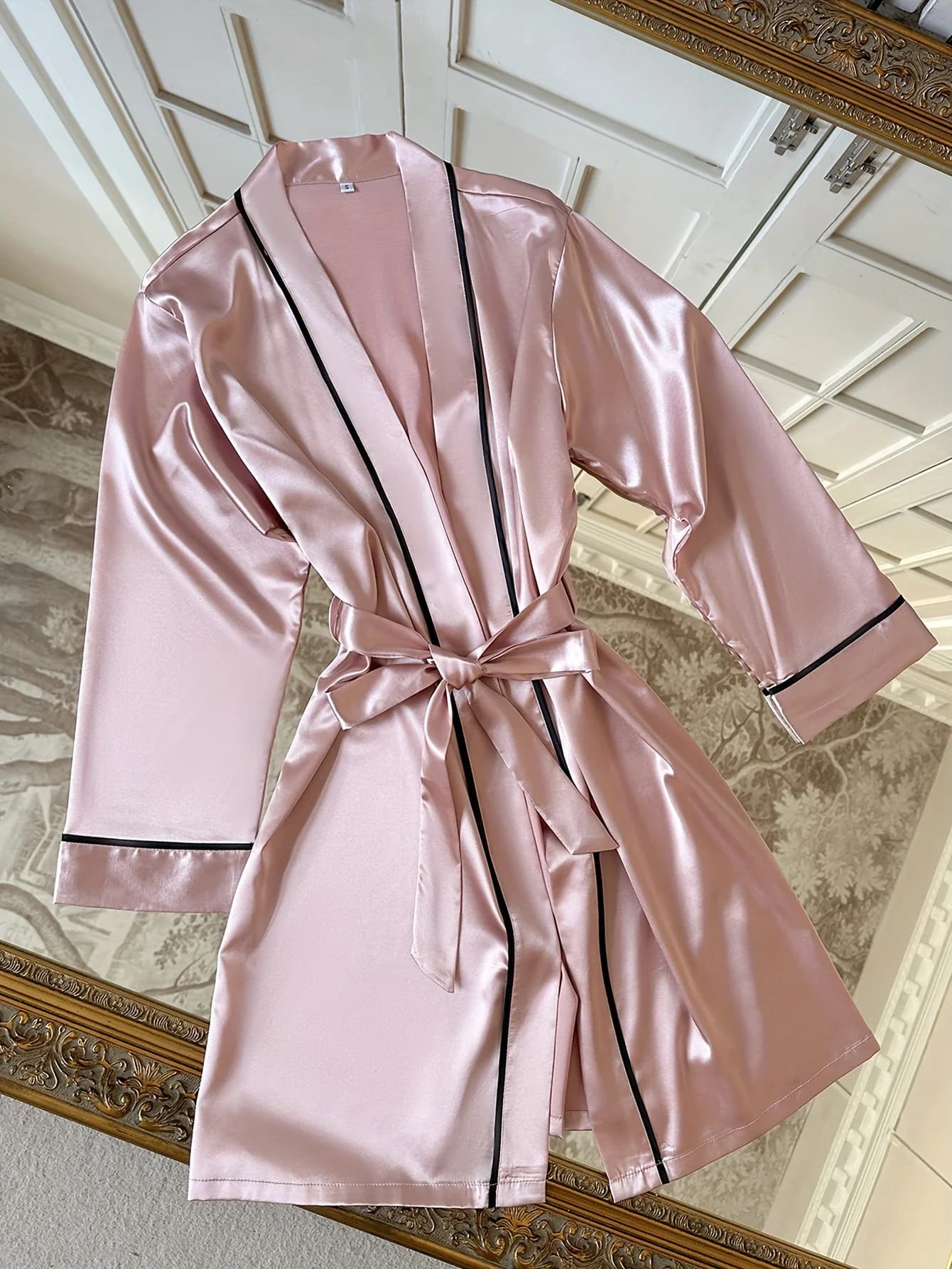 Elegant Women Sleep Robe V Neck Self Tie Waist Belt Loose Pajamas Casual and Comfortable Bedroom Bathrobe Loungewear Nightwear