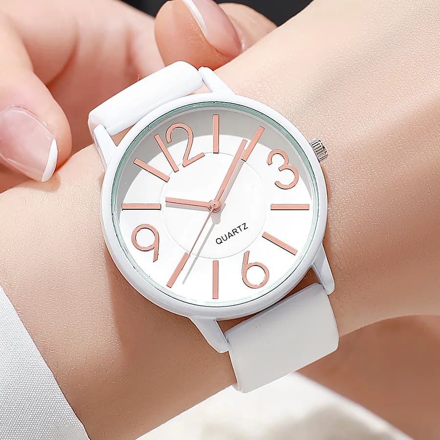 New fashionable and popular watches for women, silicone watches for women, quartz watches for women