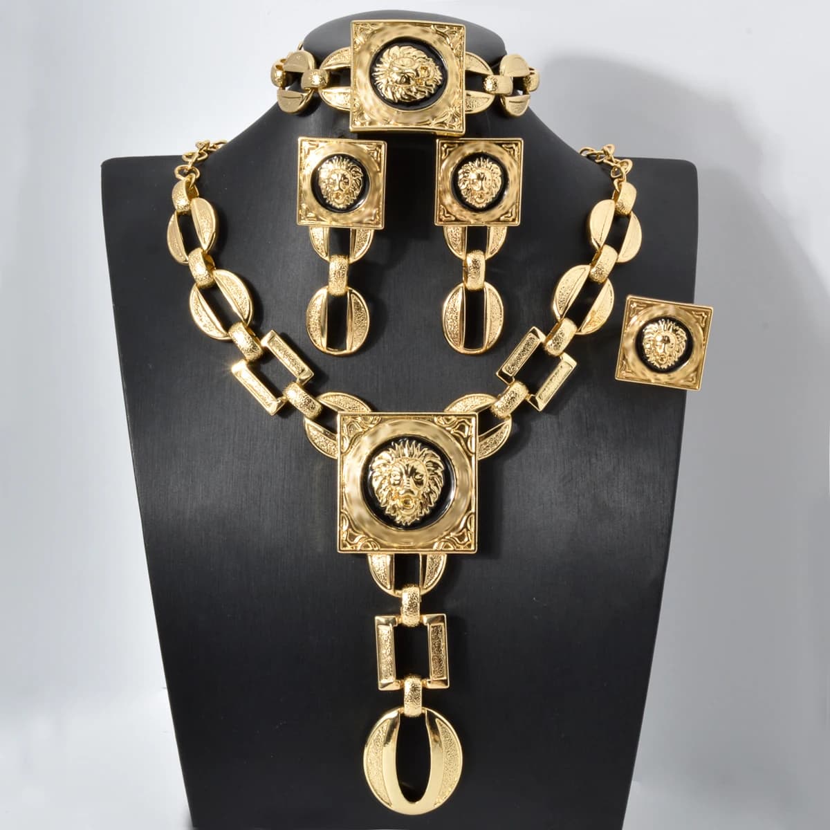 Gold Plated Jewelry Set For Women African Indian Dubai Wedding Jewellery Luxury Choker Necklace Bracelet Earring Cuff Rings