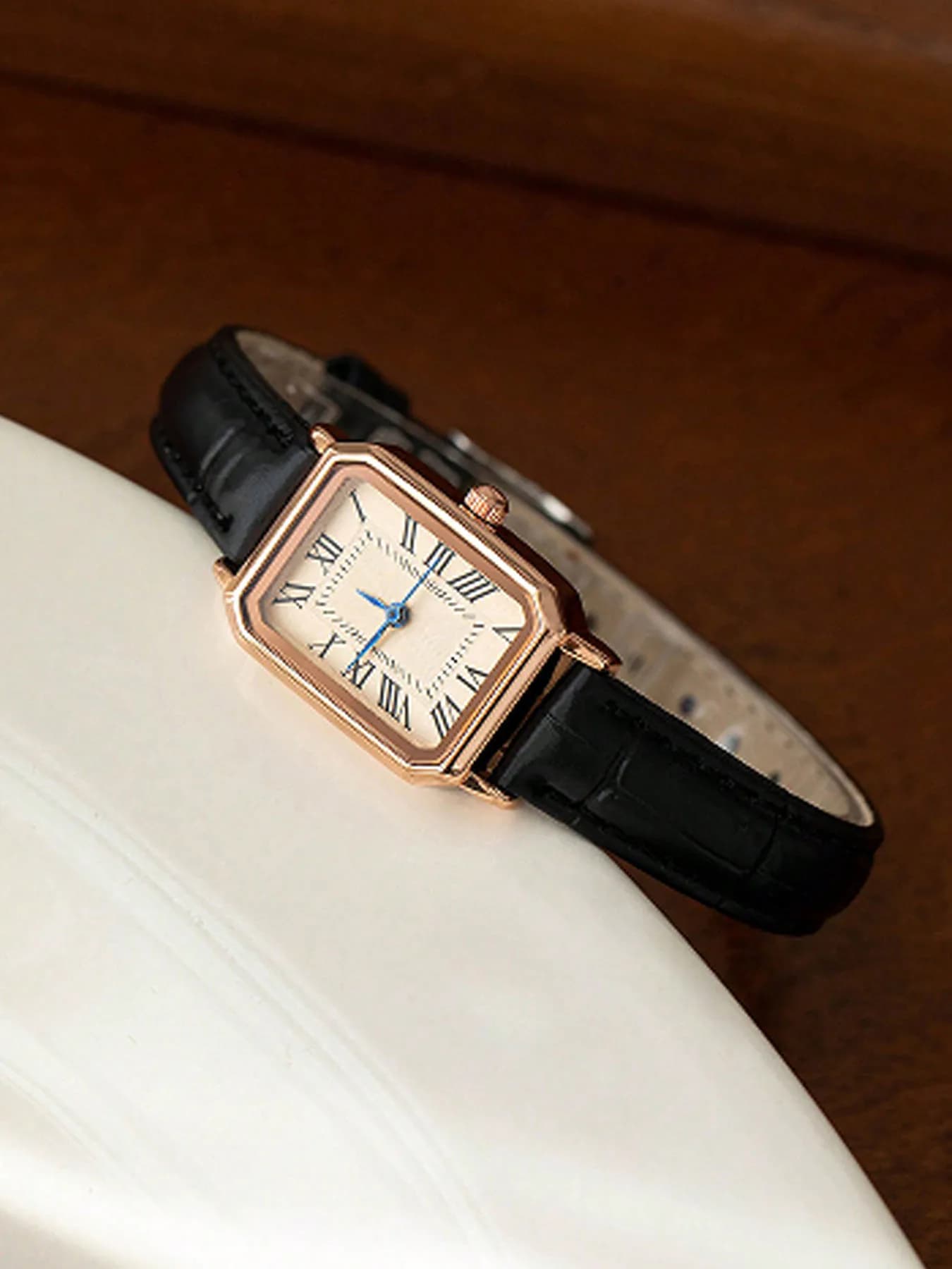 Women's Watch, Quartz Watch, Simple Fashion Casual Watch, Small Elegant Leather Strap, Square Dial with Roman Numerals