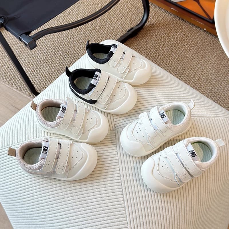 2025 Spring and Autumn New Learning Step Shoes for Boys, Soft soled Anti slip Fashion Board Shoes, Versatile for Daily Use