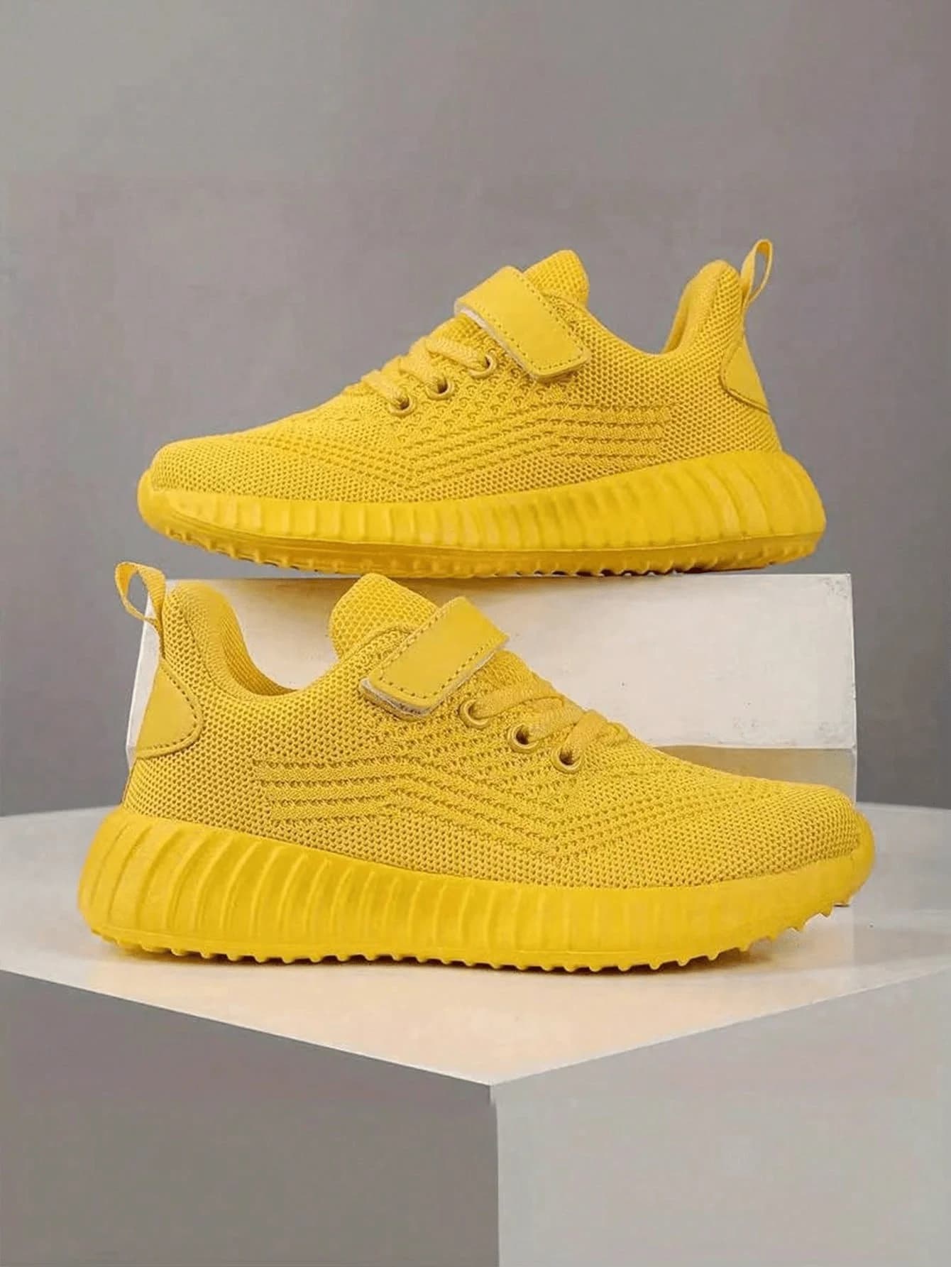 Sports shoes for boys, running shoes, lightweight sports, classic mesh, breathable, fashionable and casual shoes for girls