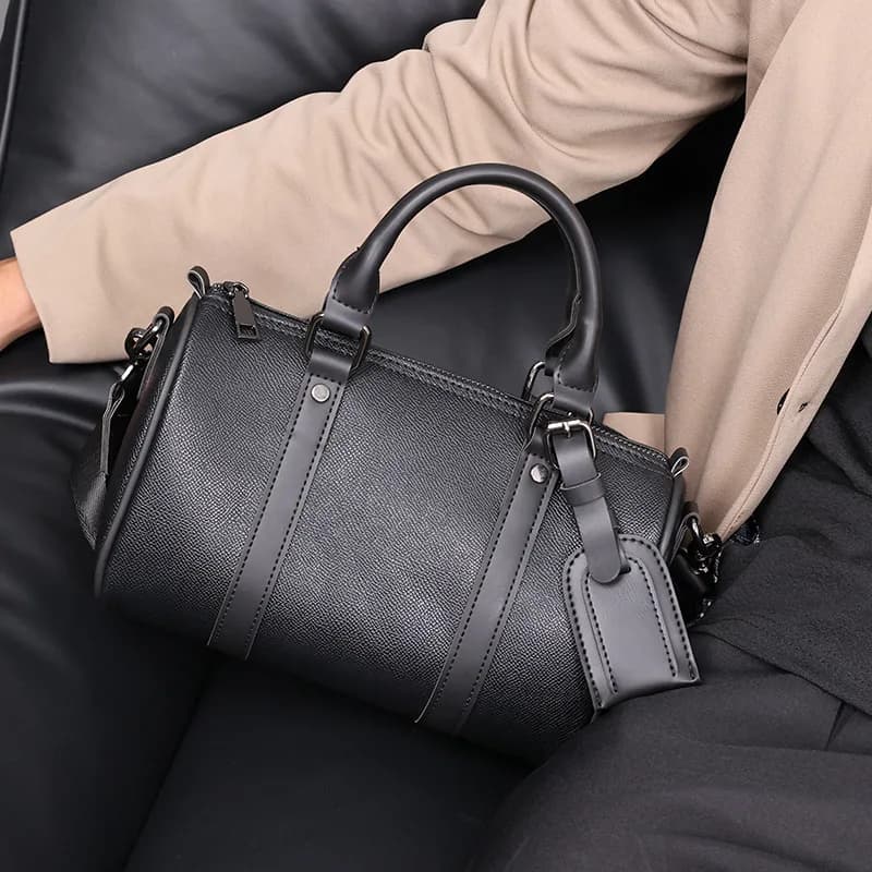 2026 New Men's Crossbody Bag Fashion Luxury Design Crossbdoy Bags Men Single Shoulder Bag Soft PU Leather Male Crossbody Handbag