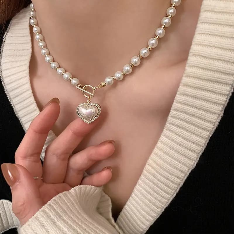 Elegant Pearl Necklace For Women Heart Pendant Necklaces Luxury Imitation Pearls Chain Necklaces Korean Jewelry Gifts B
