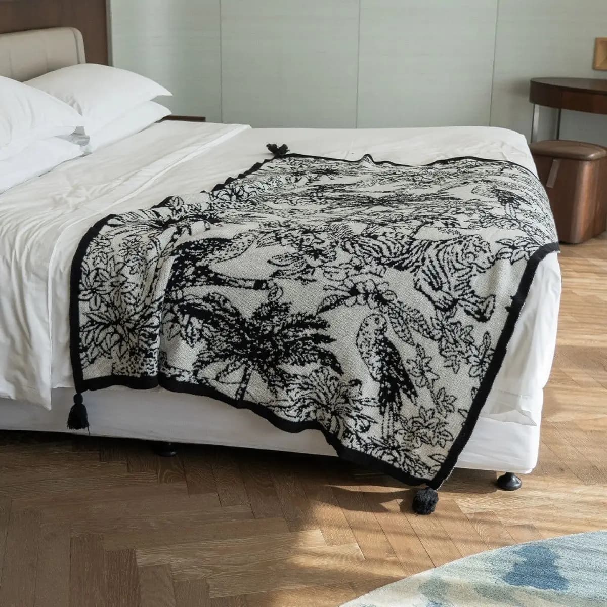 Knitted Blanket Black and White Sofa Living Room Casual Nap Covered Blanket Hotel Bed End Towel Decoration Home Textile