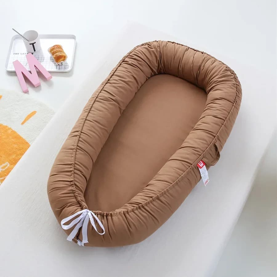 Cotton Baby Nest Bassinet Baby Cribs Cot Baby Bed Portable Bassinet Travel Bed Bassinet Bumper with Pillow Portable Crib Gifts