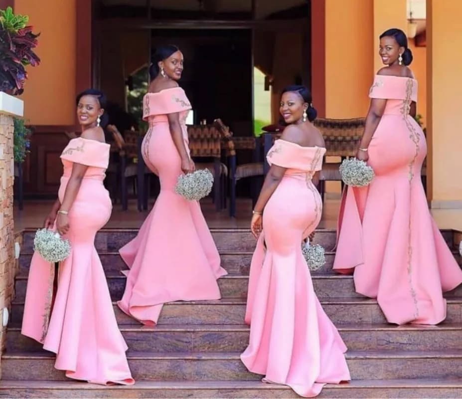 Pink Dress Bridesmaid D11 Mermaid Gives The Camera Of Silver Youth Shoulder Wedding Party