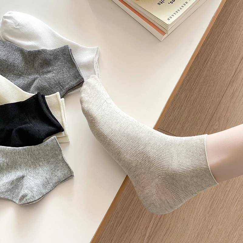 Socks For Women New Spring Summer Plain Casual Classic Socks Short Female Comfort Absorb Sweat Ankle Socks Simple Style