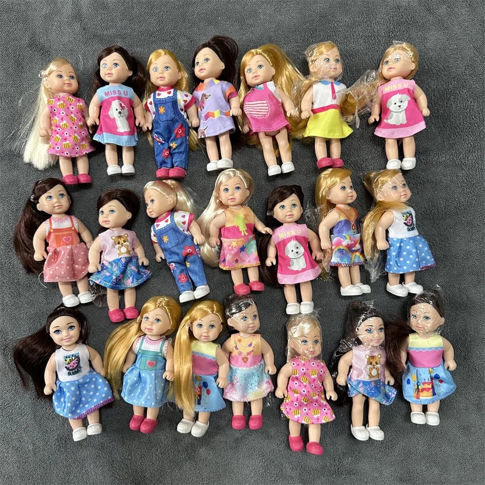 11cm~12cm adorable mini doll, perfect for kids to hold and play pretend as a homecoming gift