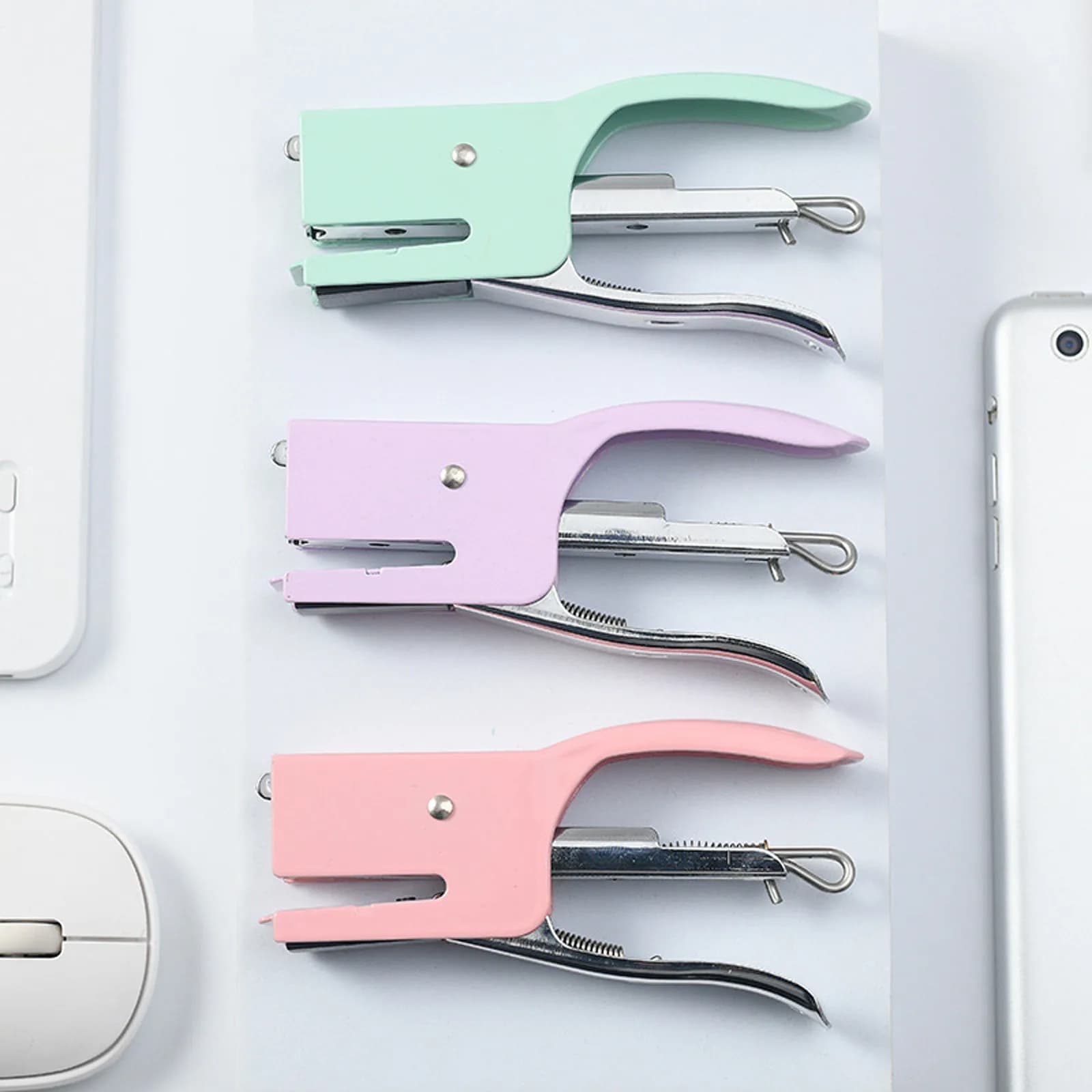 Metal Handheld Stapler Office Desk Stapling Tool Stapler for Office Portable Desk Stapler Smooth Action for Paper Craft School