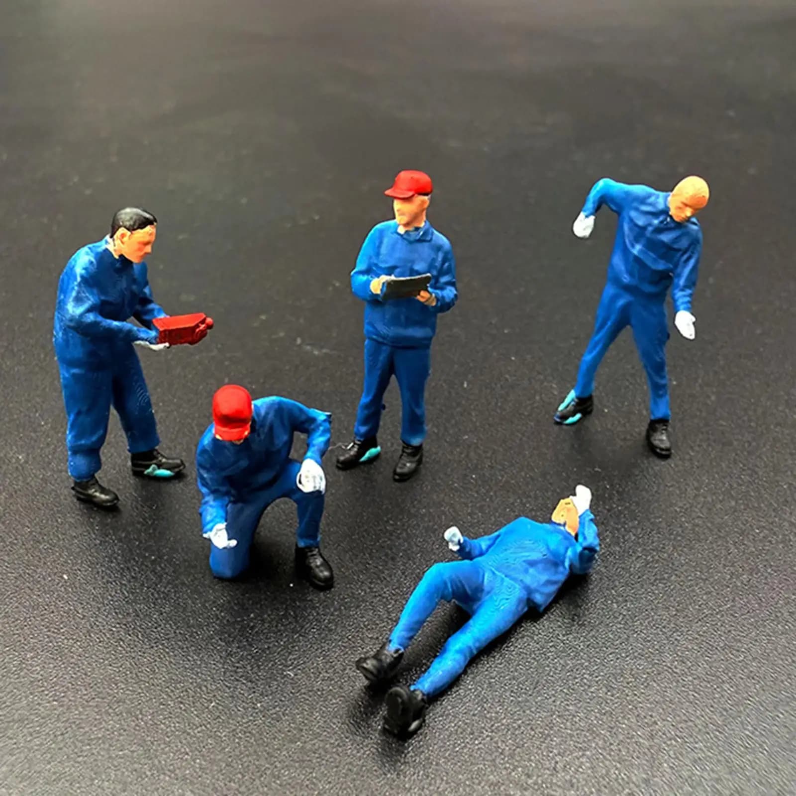 5x 1:64 Scale Miniature Figures Car Mechanic Ornament Mini People Figurines