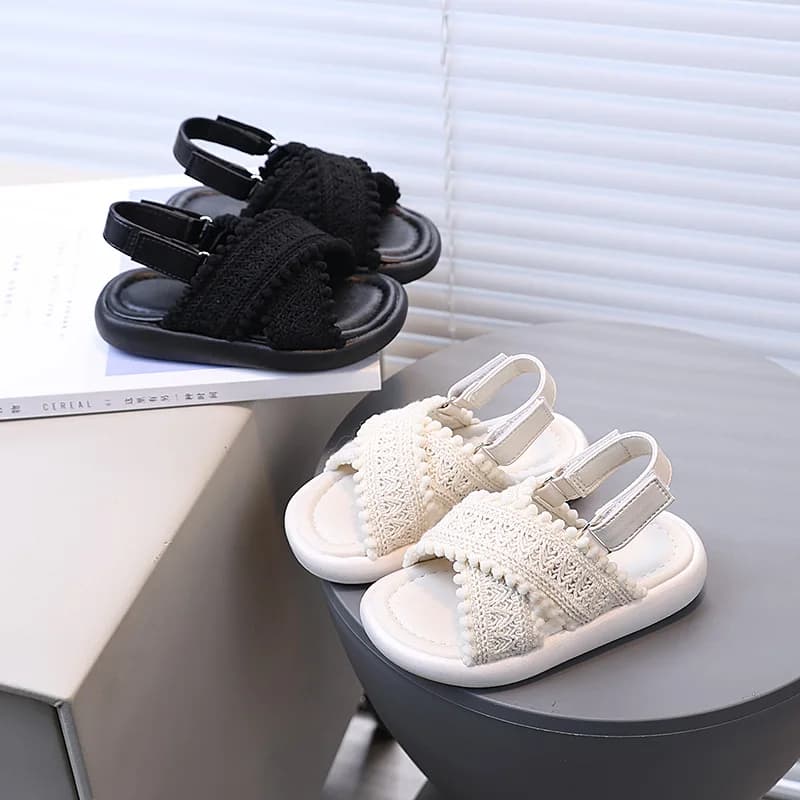 Girls Summer Beach Shoes Ethnic Style Kids Casual Sandals Soft Sole Fashion Children Retro Princess Shoes 2026 Summer New
