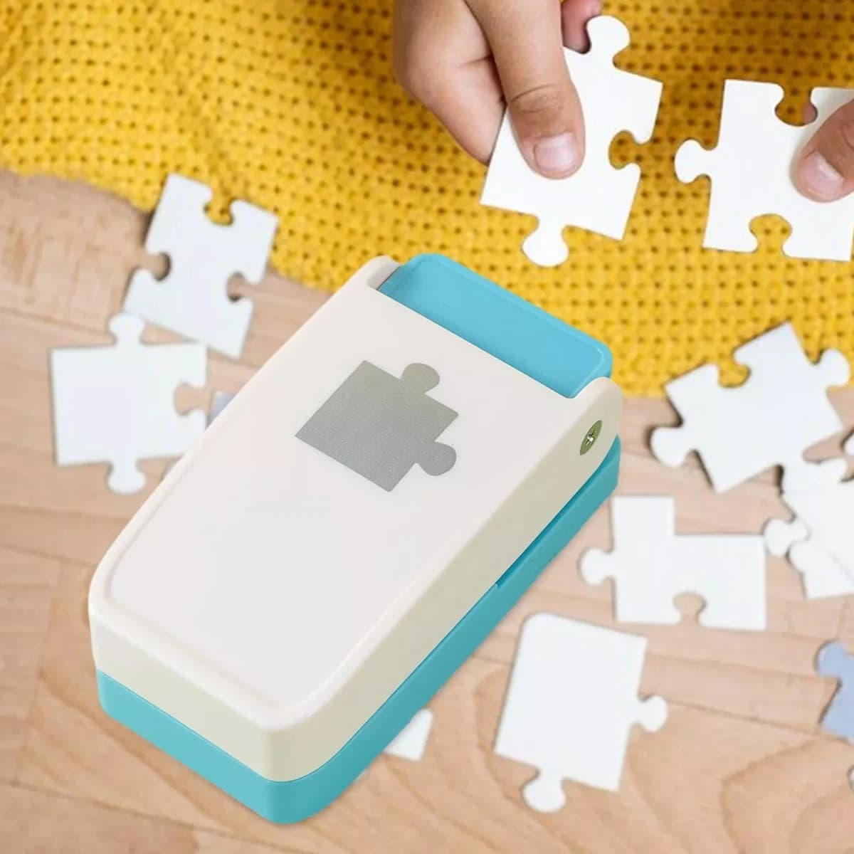 puzzle hole punch, photo puzzle, puzzle making tool, label hole punch