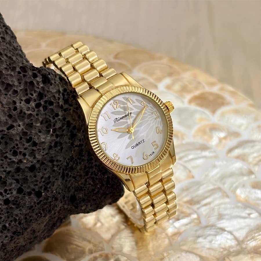 Classic Elegant Watch for Women with One-Sided Feather Design Dial
