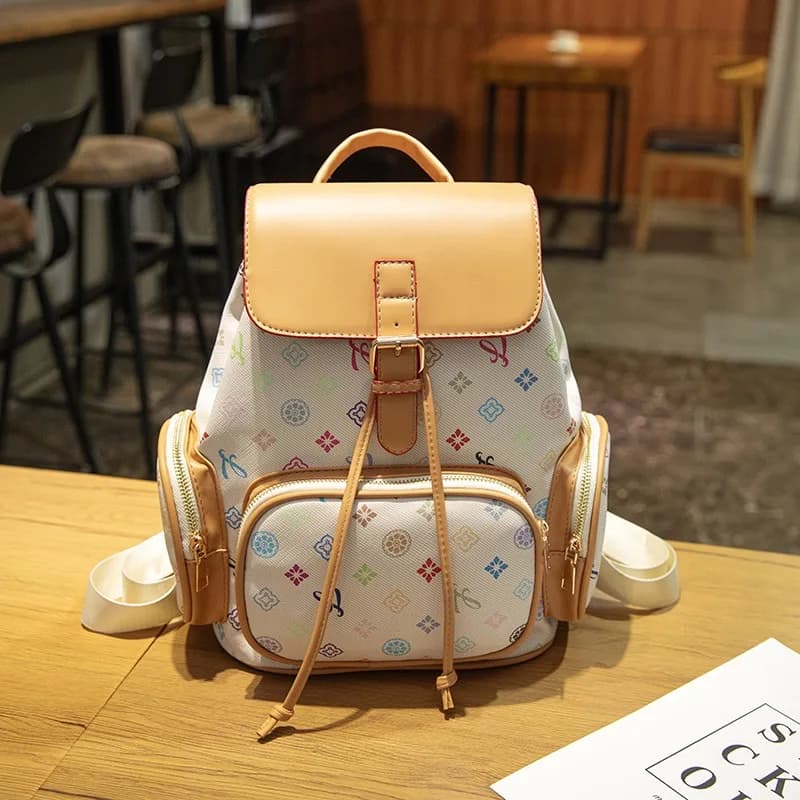 Women's Luxury Designer Backpack Large Capacity Travel Backpack Commuter Business Bag Fashion Drawstring School Bag for Girls