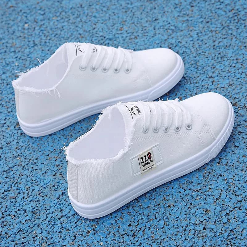 Women's Vulcanize Shoes 2026 New Casual Comfort Shoes Student White Sports Flat Fashion Light Women's Sneakers Zapatos Mujer