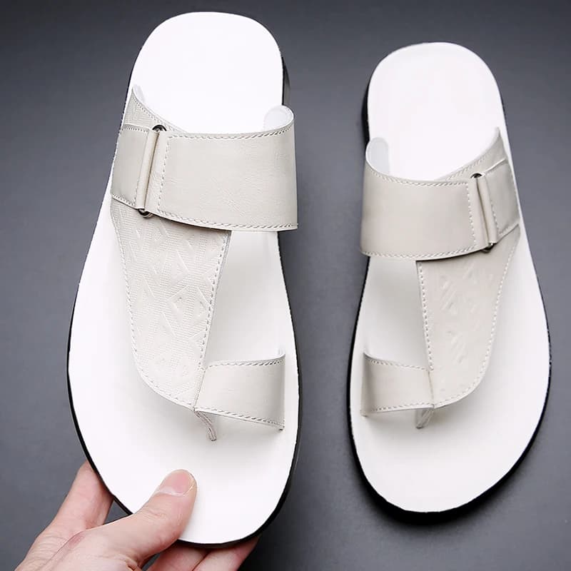 Men's Summer Sandals Breathable Fashion Simple Toe-Thru Soft Flat Bottom Beach Shoes Comfortable Classic Slippers-2502