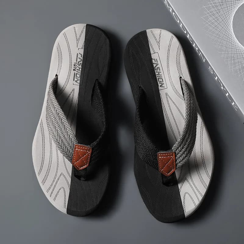 2026 High Quality New Brand Men Flip Flops Summer Beach Flip Flops for Men Fashion Breathable Casual Men Beach Slippers
